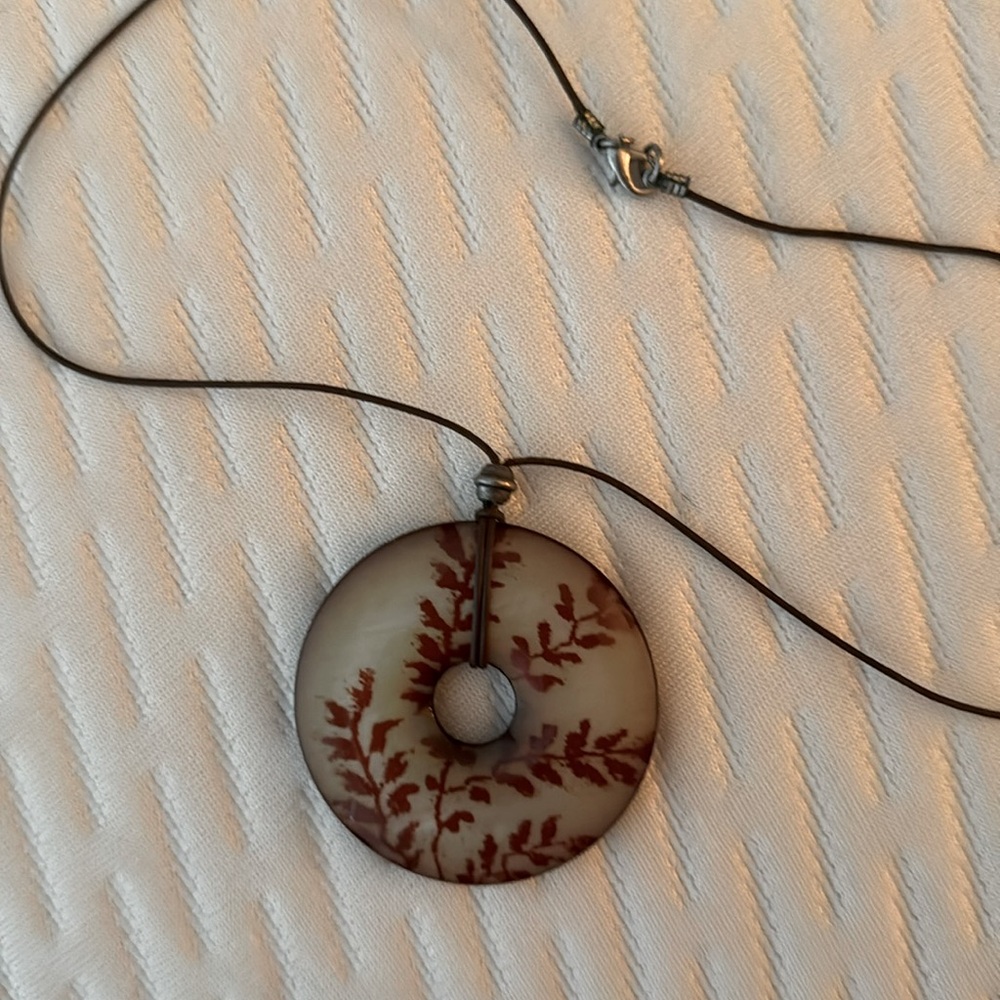 Circle shaped necklace